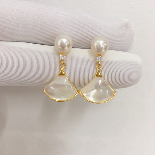 2 Natural freshwater pearl earrings light luxury high-end style jewelry natural shell dance skirt temperament