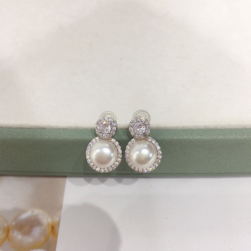 83 Natural freshwater pearl earrings women's fashion temperament Pearl earrings hot selling round earrings