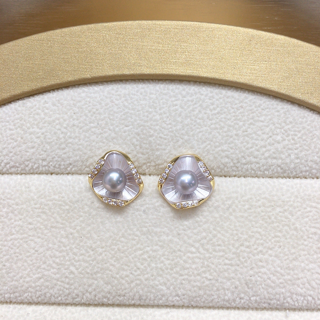 61 Natural freshwater pearl earrings Simple and fashionable lotus leaf shaped earrings Micro zircon pearl earrings